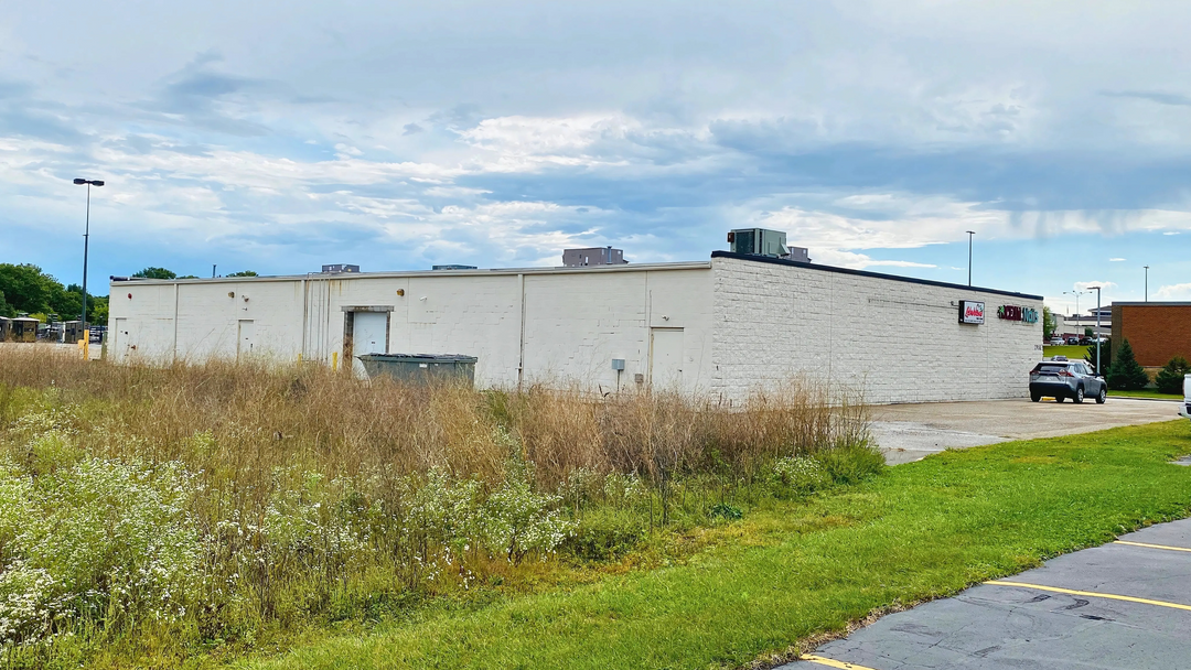 2955 New Pinery Rd - Portage, WI