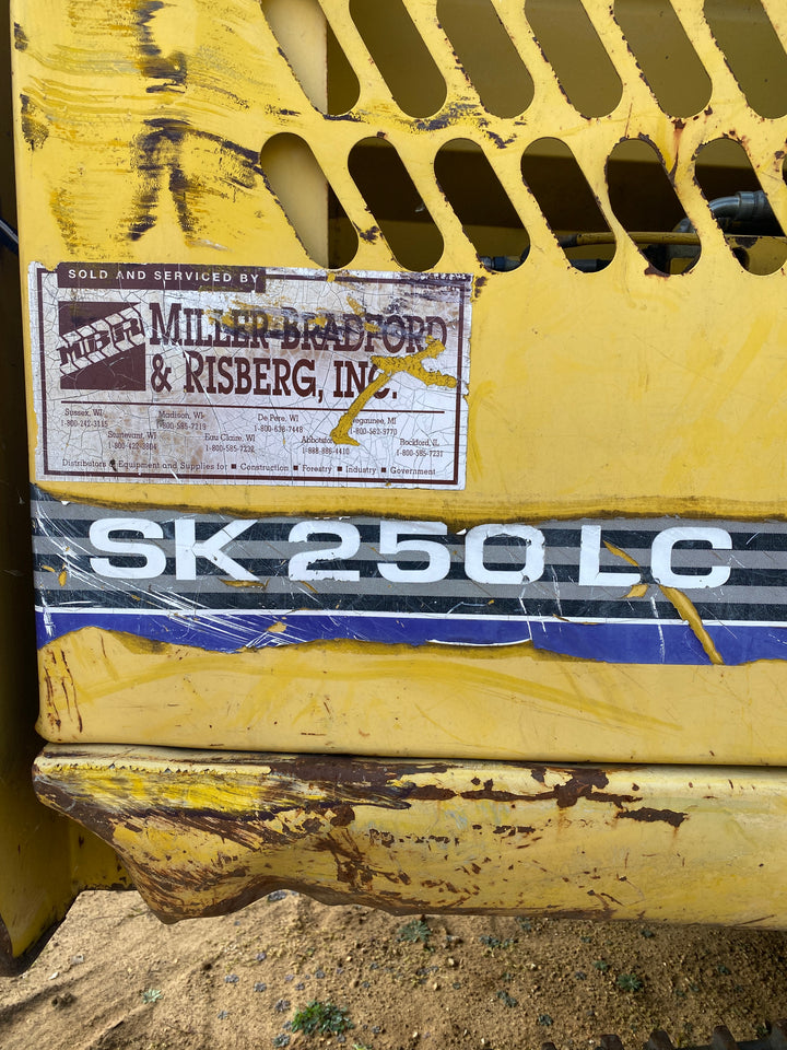 2002 Kobelco SK250LC Excavator w/ Hydraulic Thumb